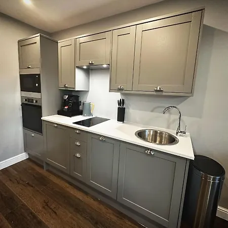 1 West End Boutique Apartment Bowness-on-Windermere