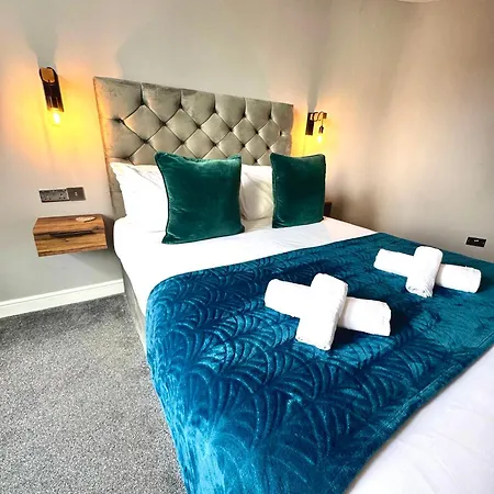 Apartment 1 West End Boutique *